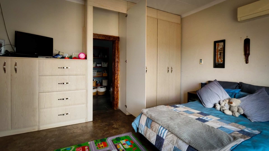 10 Bedroom Property for Sale in Hartbeespoort Rural North West